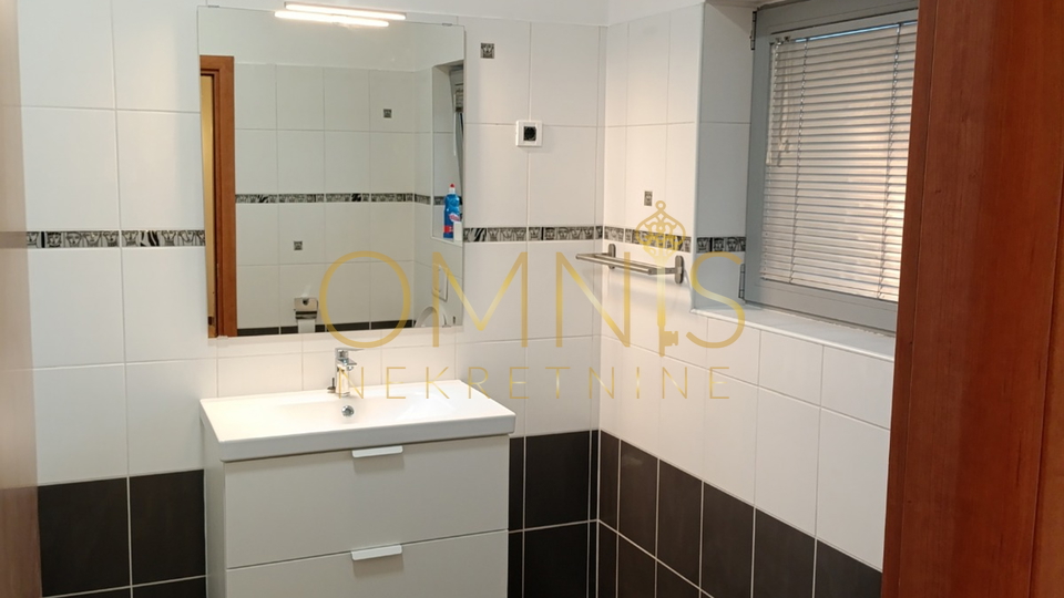 Prostran stan s predivnim pogledom – Martinkovac, 143 m²