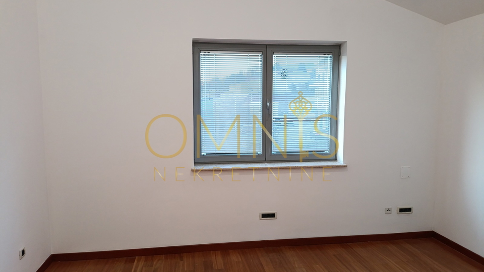 Prostran stan s predivnim pogledom – Martinkovac, 143 m²