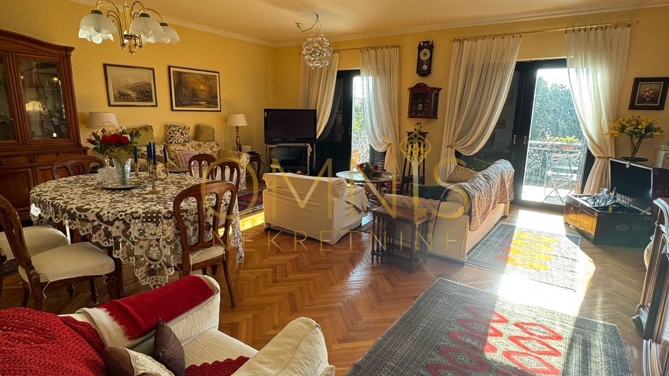 Kuća s Predivnim Pogledom na More - Kostrena, PRILIKA!