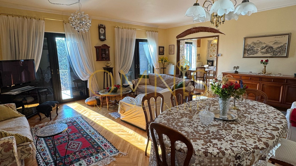 Kuća s Predivnim Pogledom na More - Kostrena, PRILIKA!