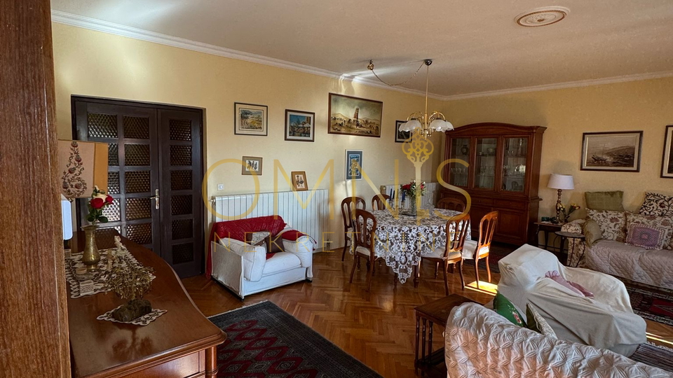 Kuća s Predivnim Pogledom na More - Kostrena, PRILIKA!