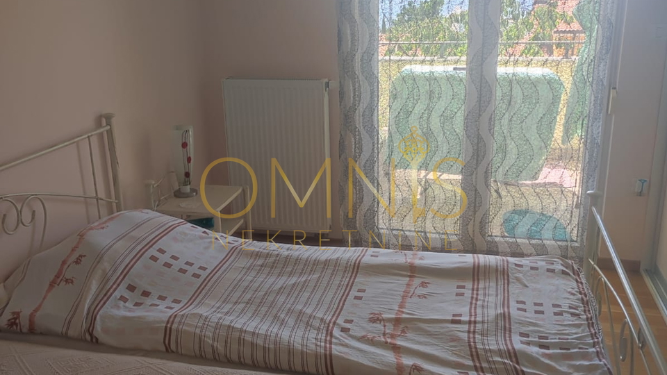 KOSTRENA – SPACIOUS TWO-LEVEL APARTMENT WITH YARD AND PARKING