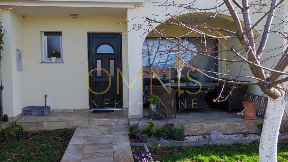 KOSTRENA – SPACIOUS TWO-LEVEL APARTMENT WITH YARD AND PARKING