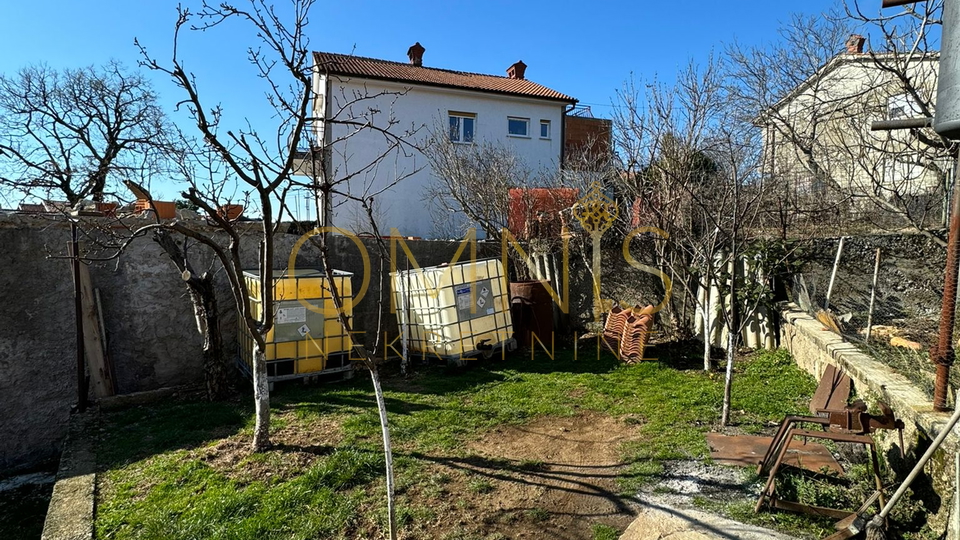 OPPORTUNITY! TWO HOUSES FOR SALE – IDEAL FOR FAMILY OR INVESTMENT
