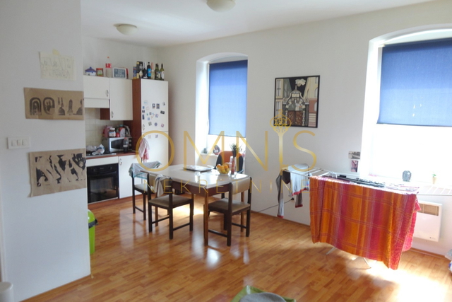 RIJEKA, BRAJDA – SPACIOUS 3-bedroom + living room APARTMENT, 78 m²