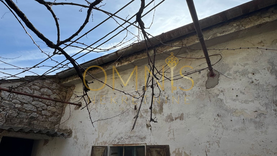 House, 240 m2, For Sale, Rijeka - Sušačka Draga