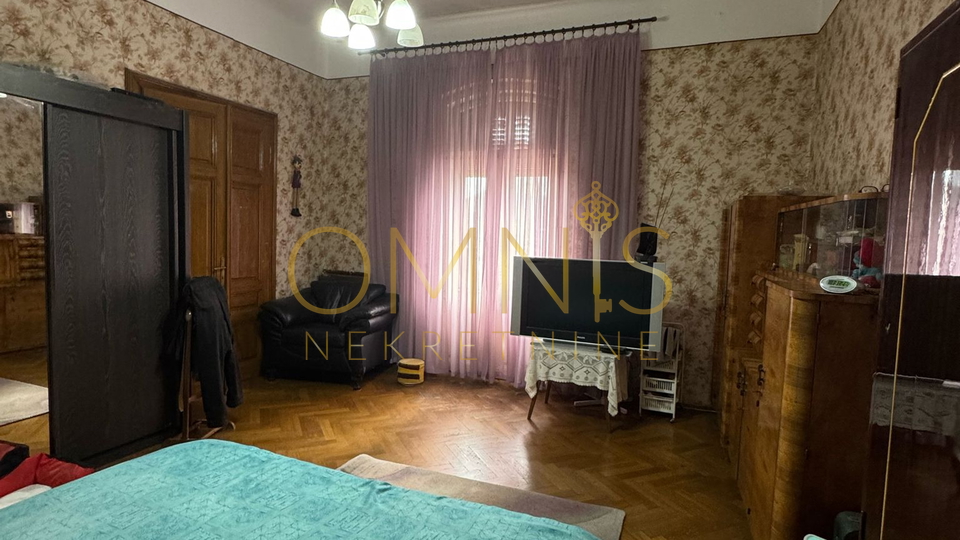 Prodaje se prostrani četverosobni stan s dva balkona u centru Rijeke – 135 m²