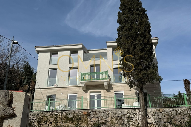 Luksuzna renovirana nekretnina s panoramskim pogledom na more – Rijeka