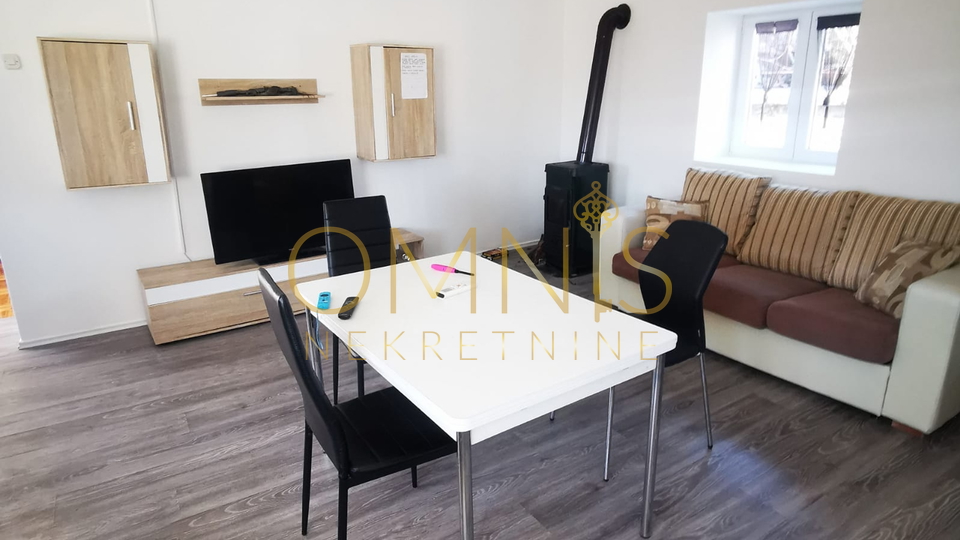 Rijeka, Čavle -najam za radnike, kuca s dva odvojena stana!