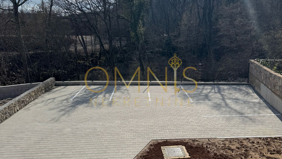 Prodaja - Novogradnja, 97 m² + 76 m² okućnice, dvije kupaonice - Prilika!