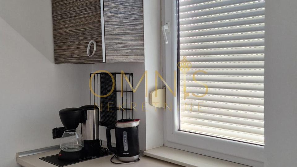 RIJEKA - CENTAR, GOSPODSKI STAN 74 m²