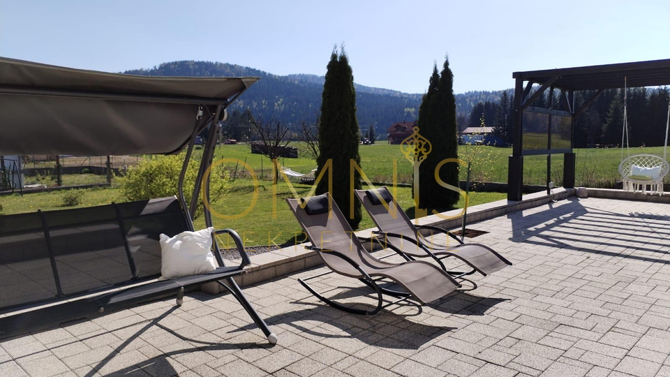 Prekrasna kuća za odmor u Ravnoj Gori, 345 m² + zemljište 1300 m²