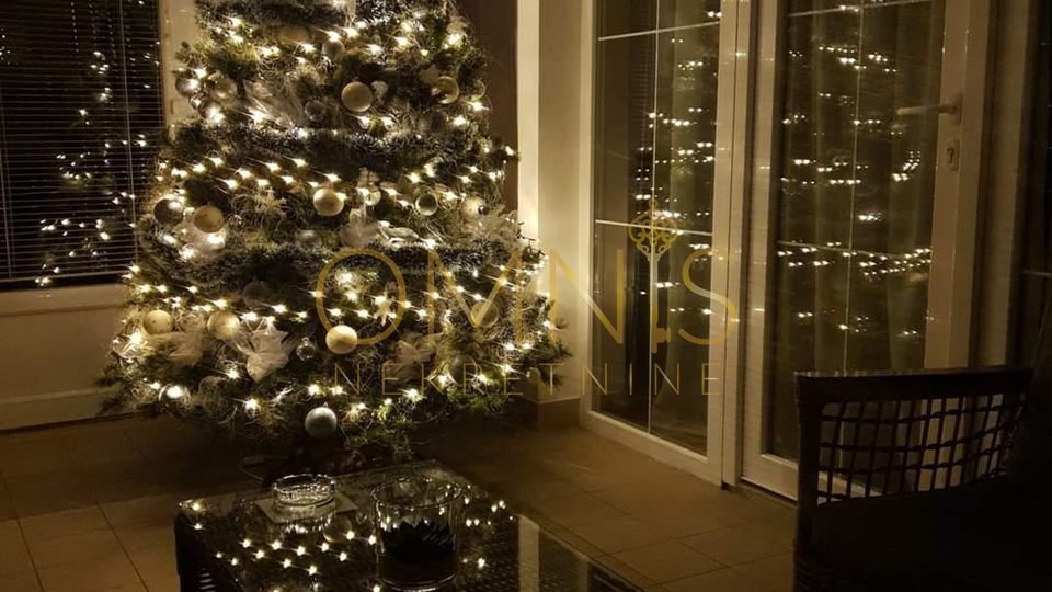 Prekrasna kuća za odmor u Ravnoj Gori, 345 m² + zemljište 1300 m²
