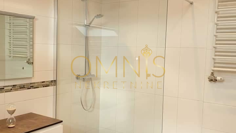 Prekrasna kuća za odmor u Ravnoj Gori, 345 m² + zemljište 1300 m²