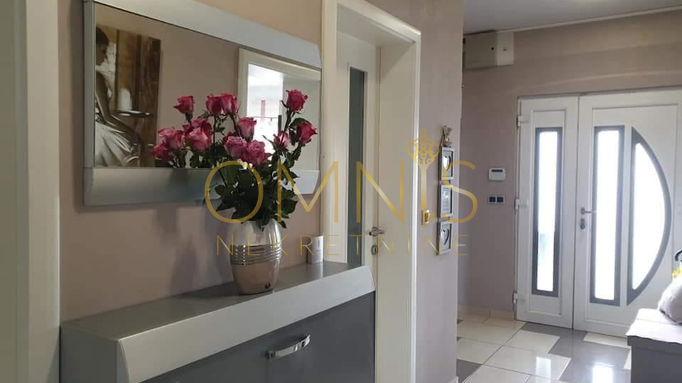 Prekrasna kuća za odmor u Ravnoj Gori, 345 m² + zemljište 1300 m²