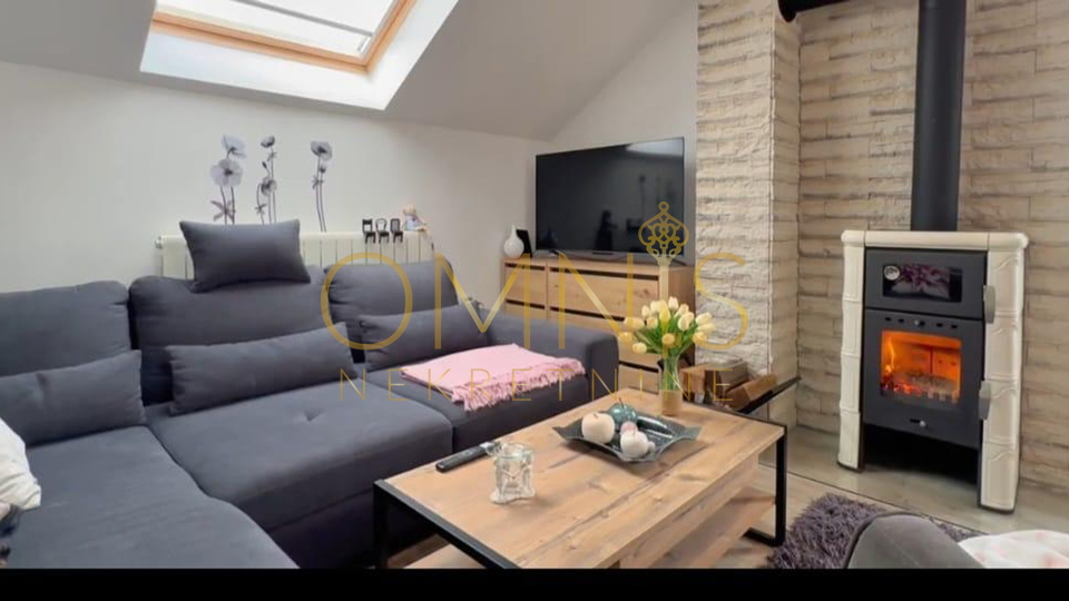 Prekrasna kuća za odmor u Ravnoj Gori, 345 m² + zemljište 1300 m²