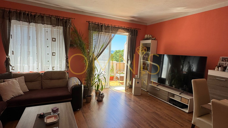 Matulji, Jušići – Two-story apartment 103m² with two balconies and sea view