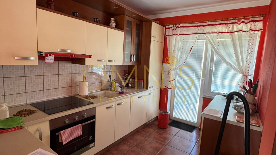 Matulji, Jušići – Two-story apartment 103m² with two balconies and sea view