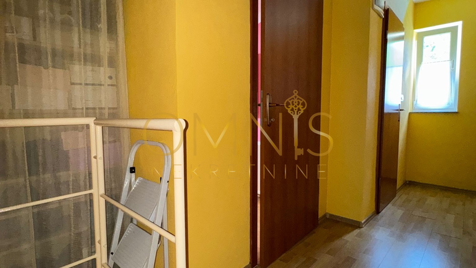 Matulji, Jušići – Two-story apartment 103m² with two balconies and sea view
