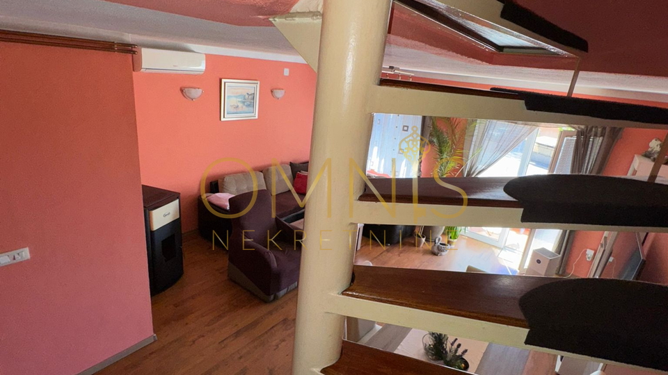 Matulji, Jušići – Two-story apartment 103m² with two balconies and sea view