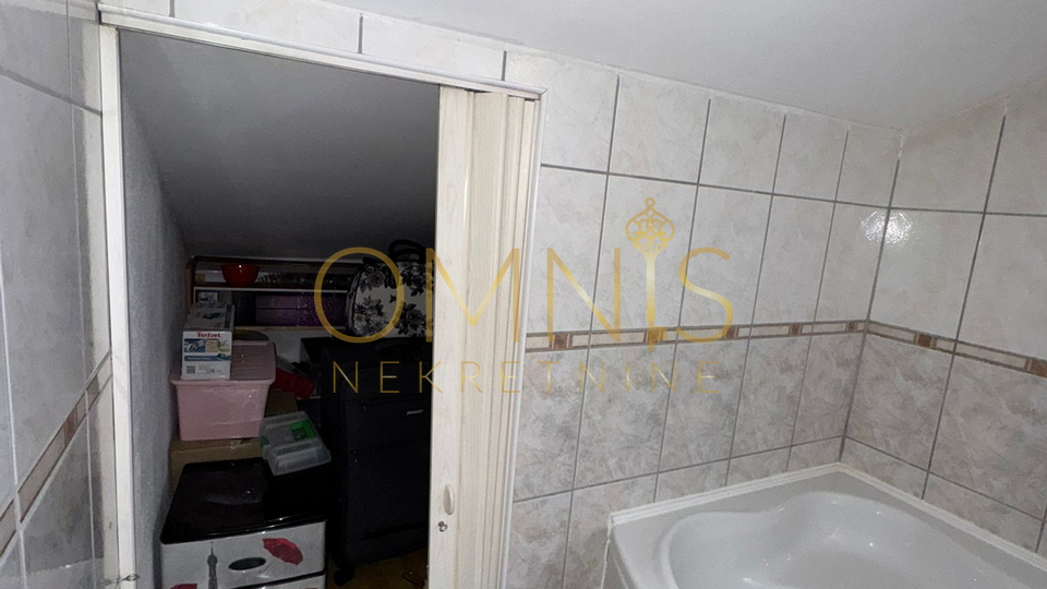 Matulji, Jušići – Two-story apartment 103m² with two balconies and sea view
