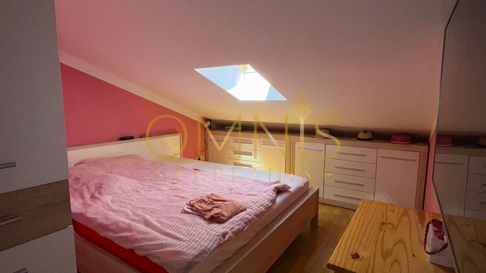 Matulji, Jušići – Two-story apartment 103m² with two balconies and sea view