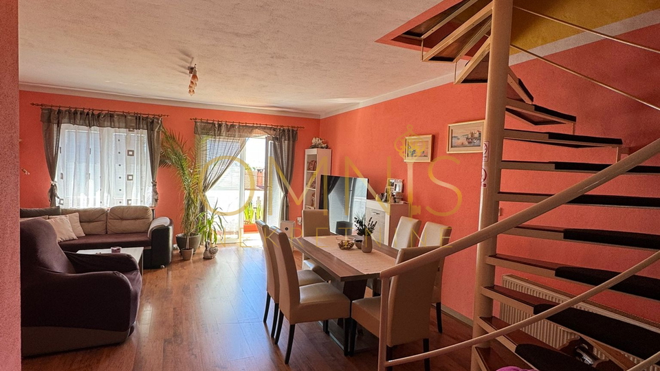 Matulji, Jušići – Two-story apartment 103m² with two balconies and sea view