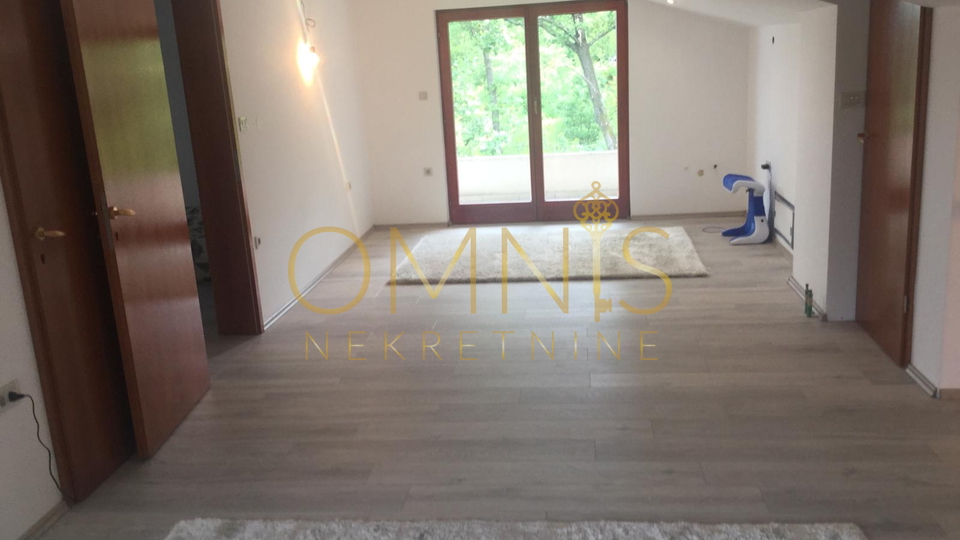 OPATIJA – DUPLEX APARTMENT IN A VILLA WITH PANORAMIC SEA VIEW