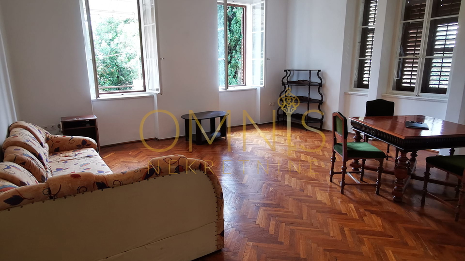 Rijeka, Pećine -stan u vili 84m2, prvi red do mora!