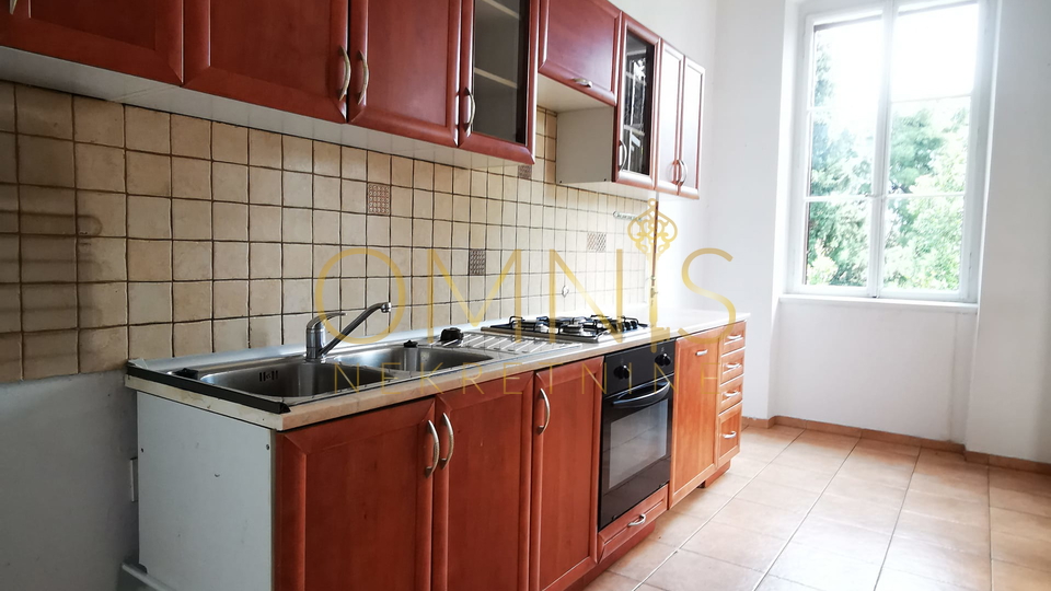 Rijeka, Pećine -stan u vili 84m2, prvi red do mora!