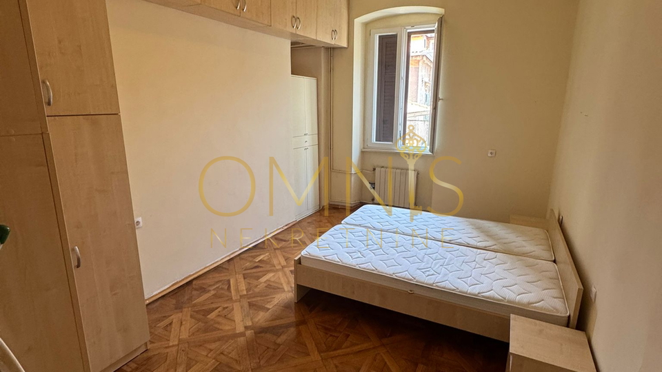 STAN U CENTRU RIJEKE, BALKON, 72 M²