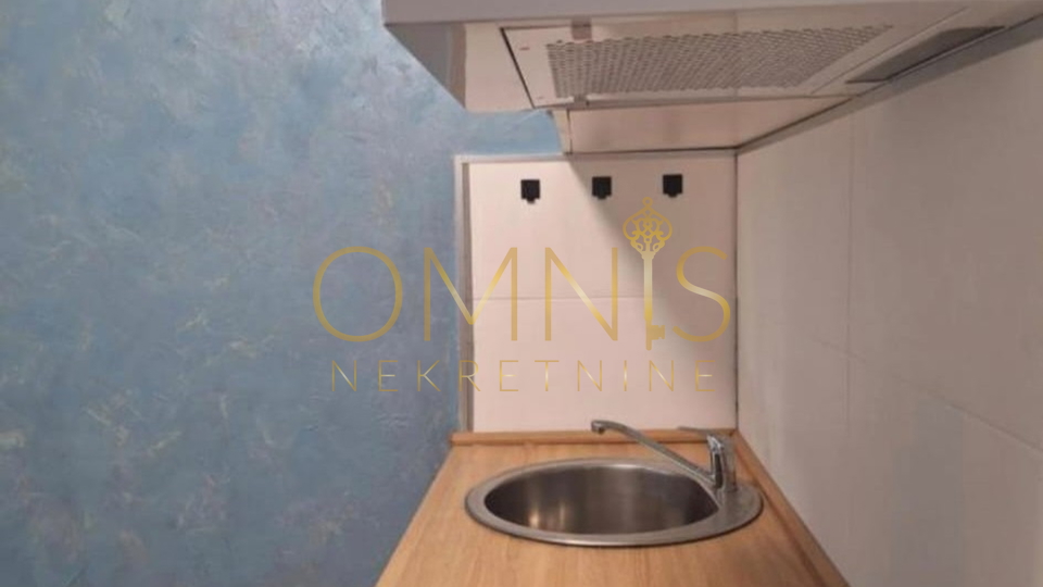 Prodaja stana s 4 studio apartmana – 400 m od Korza, Rijeka
