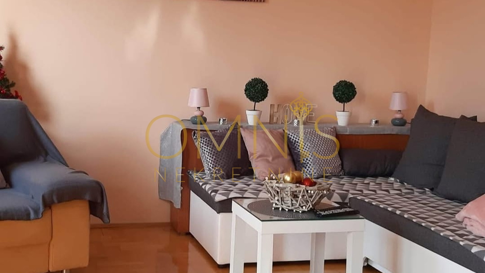 Opatija -1S+DB, parking, terasa, pogled na Kvarnetr, najam!