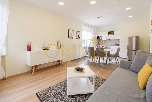 Rijeka, Banderovo -2S+DB, balkon, najam!