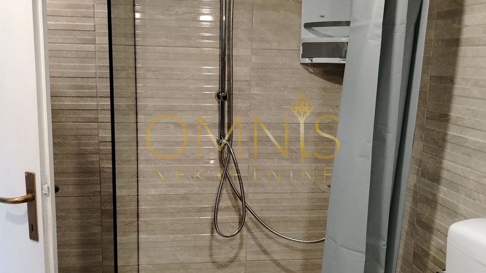 Rijeka, centar – renoviran  stan 24 m², namješten