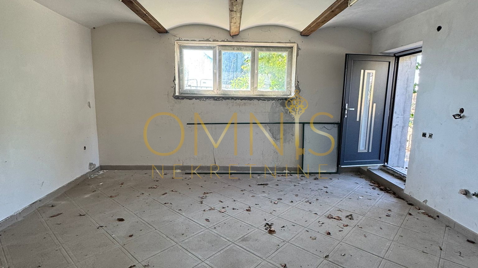 Opatija centar – samostojeća kuća 380 m², 3 stana, bazen, panoramski pogled na more