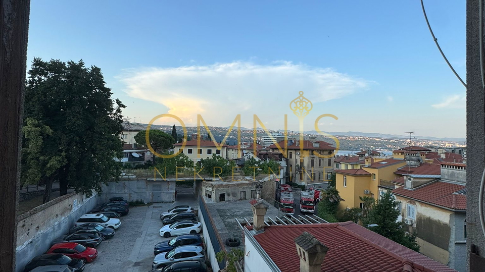 3-room apartment in the center of Opatija – 72 m²