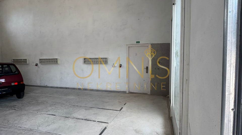 Kostrena, skladišni prostor, 150 m2, najam!