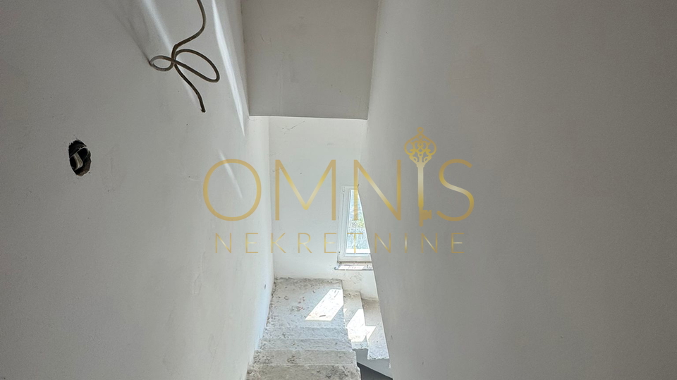 Dvoetažni stan – 102 m², roh-bau, odličan potencijal