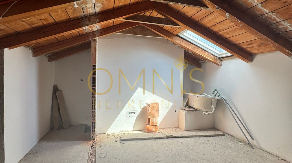 Dvoetažni stan – 102 m², roh-bau, odličan potencijal