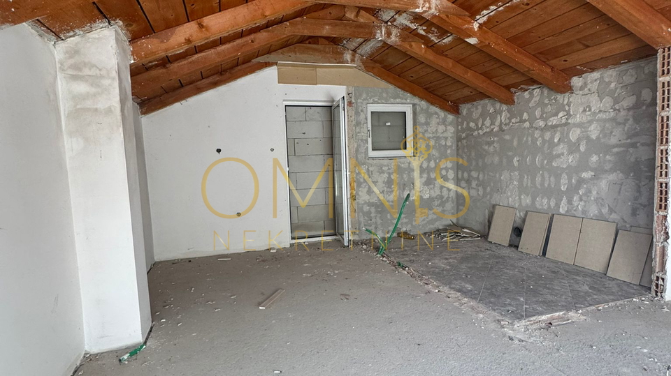 Dvoetažni stan – 102 m², roh-bau, odličan potencijal