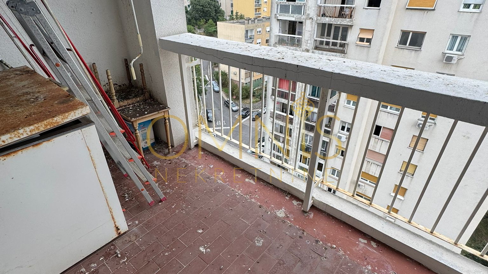 Rijeka, Podmurvice – stan 1S+DB s lođom i pogledom na more, 54 m²