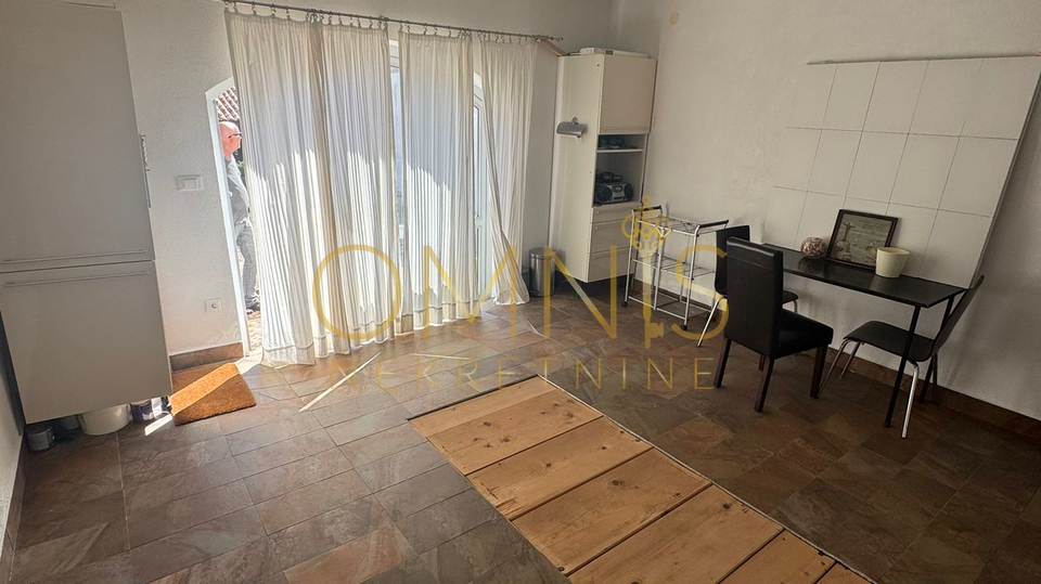 Mošćenička Draga – Obnovljena primorska kuća s pogledom na more