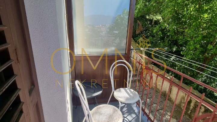 Jednosobni stan, Belveder, prvi kat, 48 m², balkon