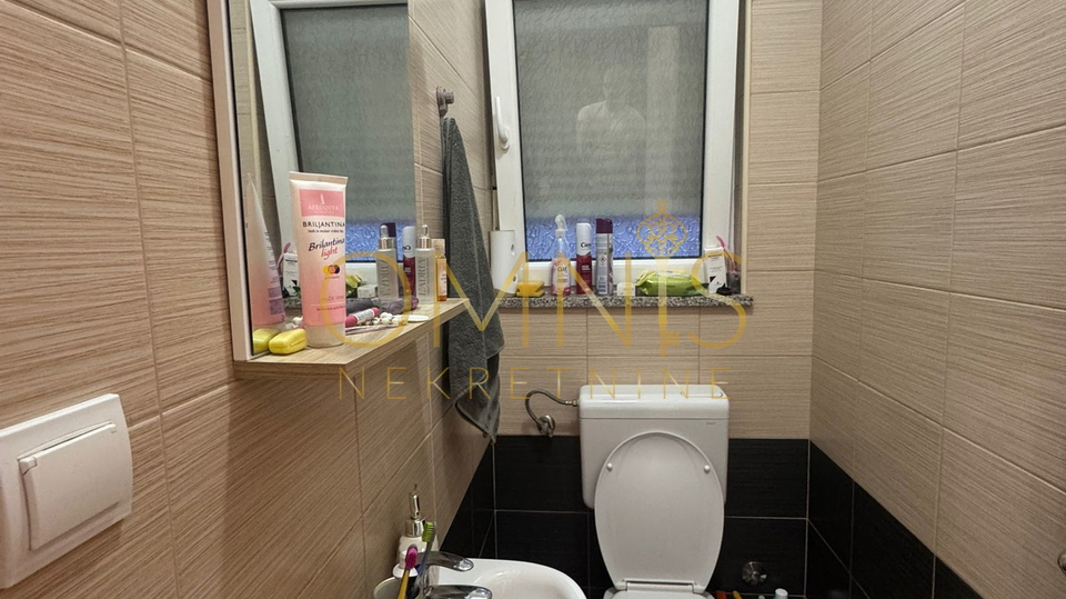 Viškovo, dvoetažni stan 86 m² s terasom i spremištem