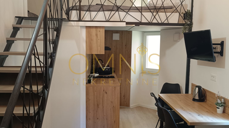 RIJEKA – BELVEDER, renovated studio apartment with a mezzanine and balcony