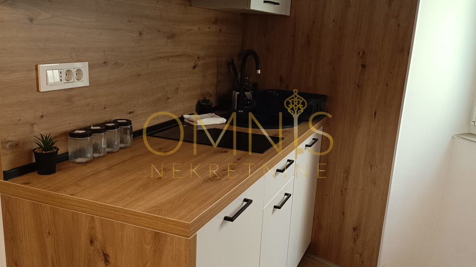 RIJEKA – BELVEDER, renovated studio apartment with a mezzanine and balcony