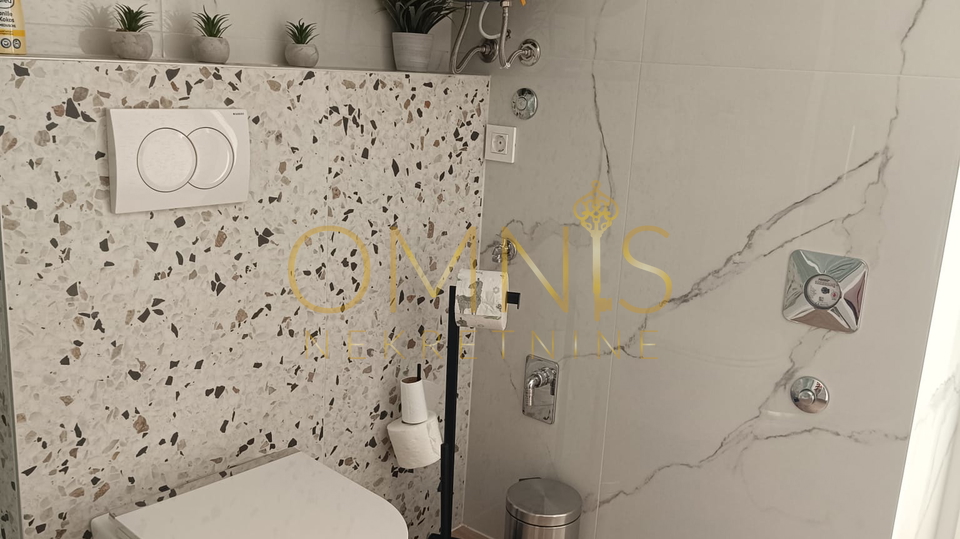 RIJEKA – BELVEDER, renovated studio apartment with a mezzanine and balcony