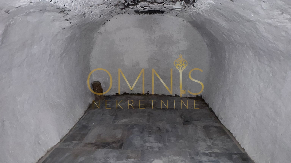 SRDOČI, TWO-STOREY APARTMENT (GROUND FLOOR + BASEMENT)