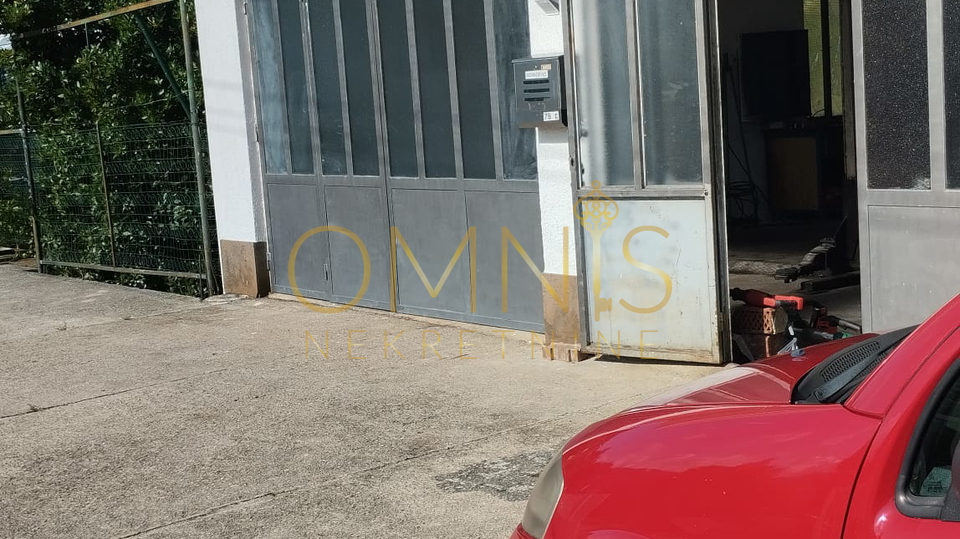 Poslovni prostor za najam, 70m2, Bregi